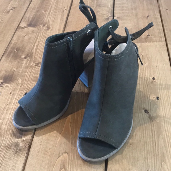 Open Toed Fall Ankle Boots - Picture 1 of 3